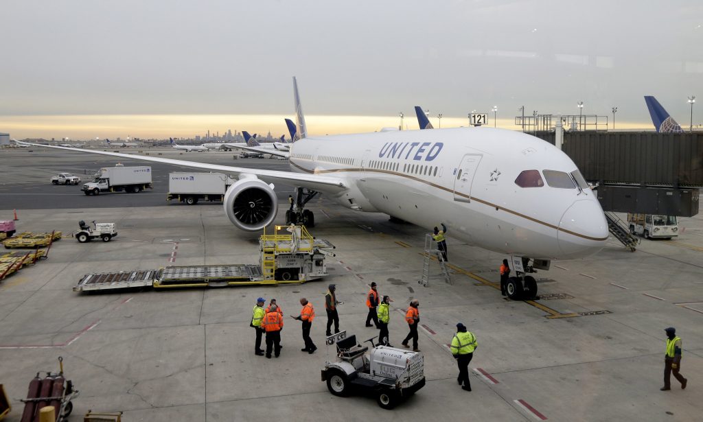 FAA sets rules for some Boeing 787 landings near 5G service