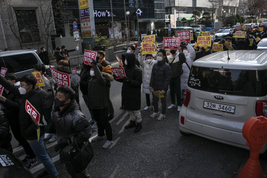 The new political cry in South Korea: ‘Out with man haters’