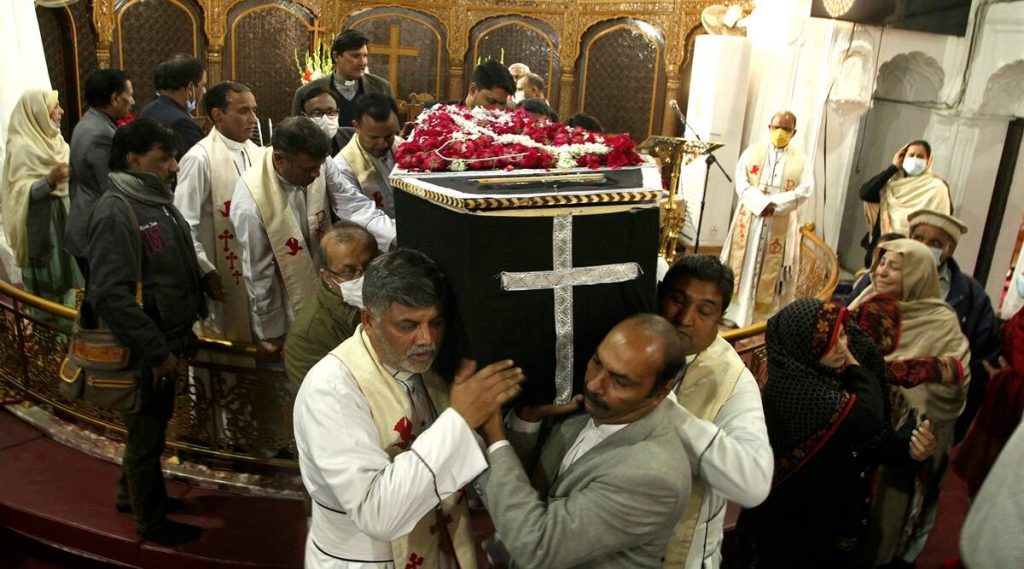 Priest shot dead in Peshawar; Pakistan police widens manhunt