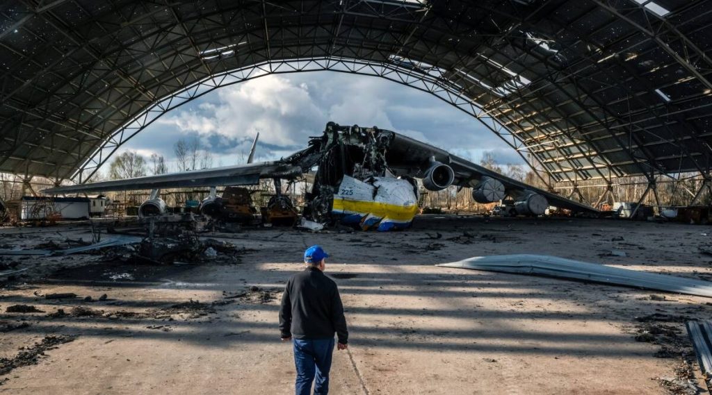 Destruction of world’s largest aircraft, a beloved symbol for Ukraine, has stirred outpouring of grief