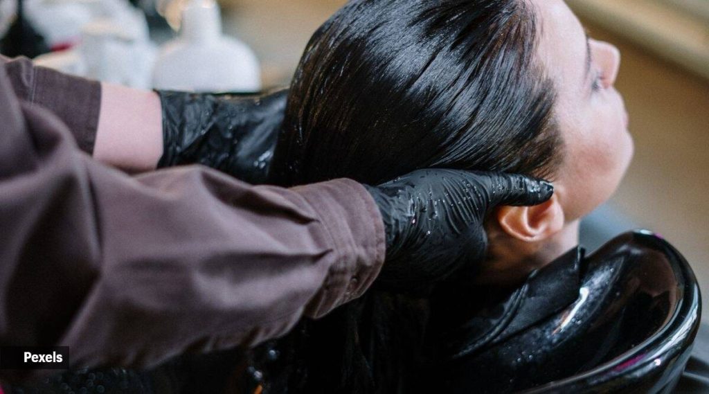 Summer grooming: Avoid these mistakes while shampooing your hair