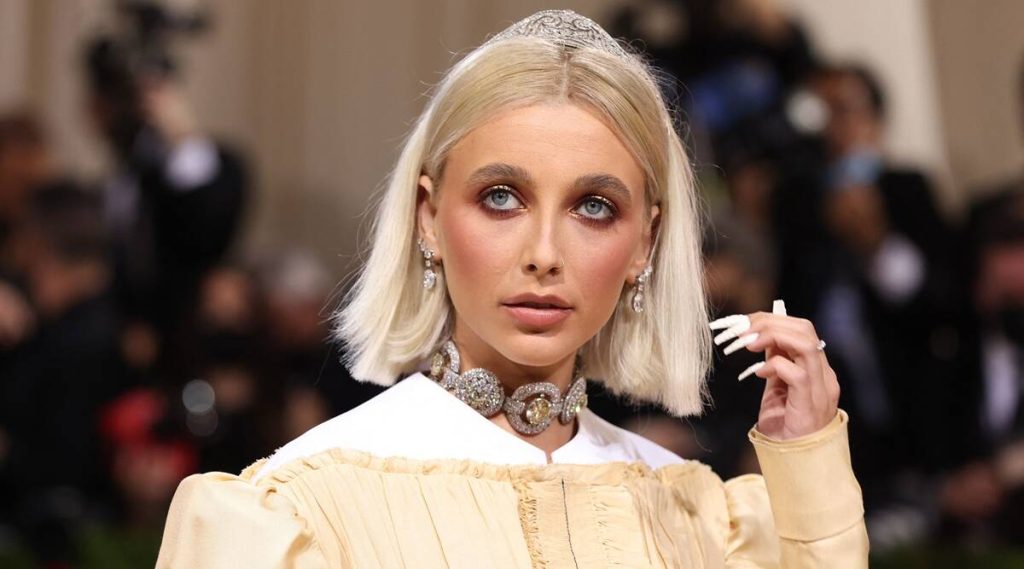 Emma Chamberlain wore Maharaja of Patiala’s choker to Met Gala, and netizens aren’t pleased