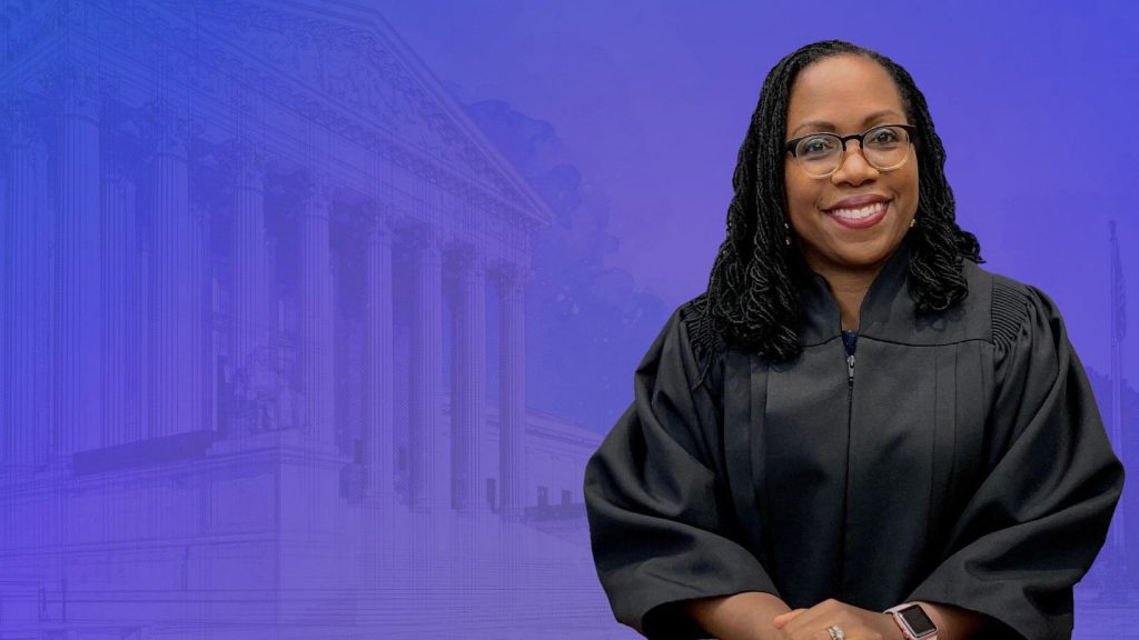 Ketanji Brown Jackson sworn in, becomes 1st Black woman on US Supreme Court