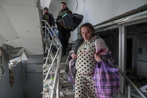 ukraine hospital attack russia airstrikes