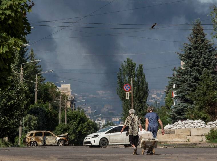 Russia's attack on Ukraine continues, in Lysychansk